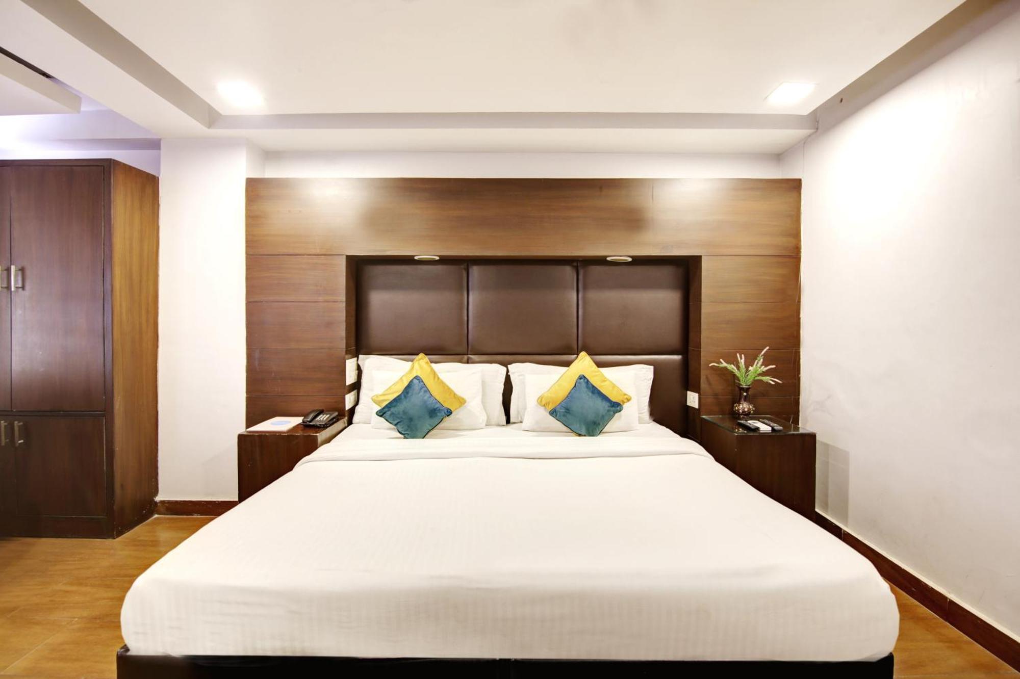 Hotel Bb Palace Делі Екстер'єр фото