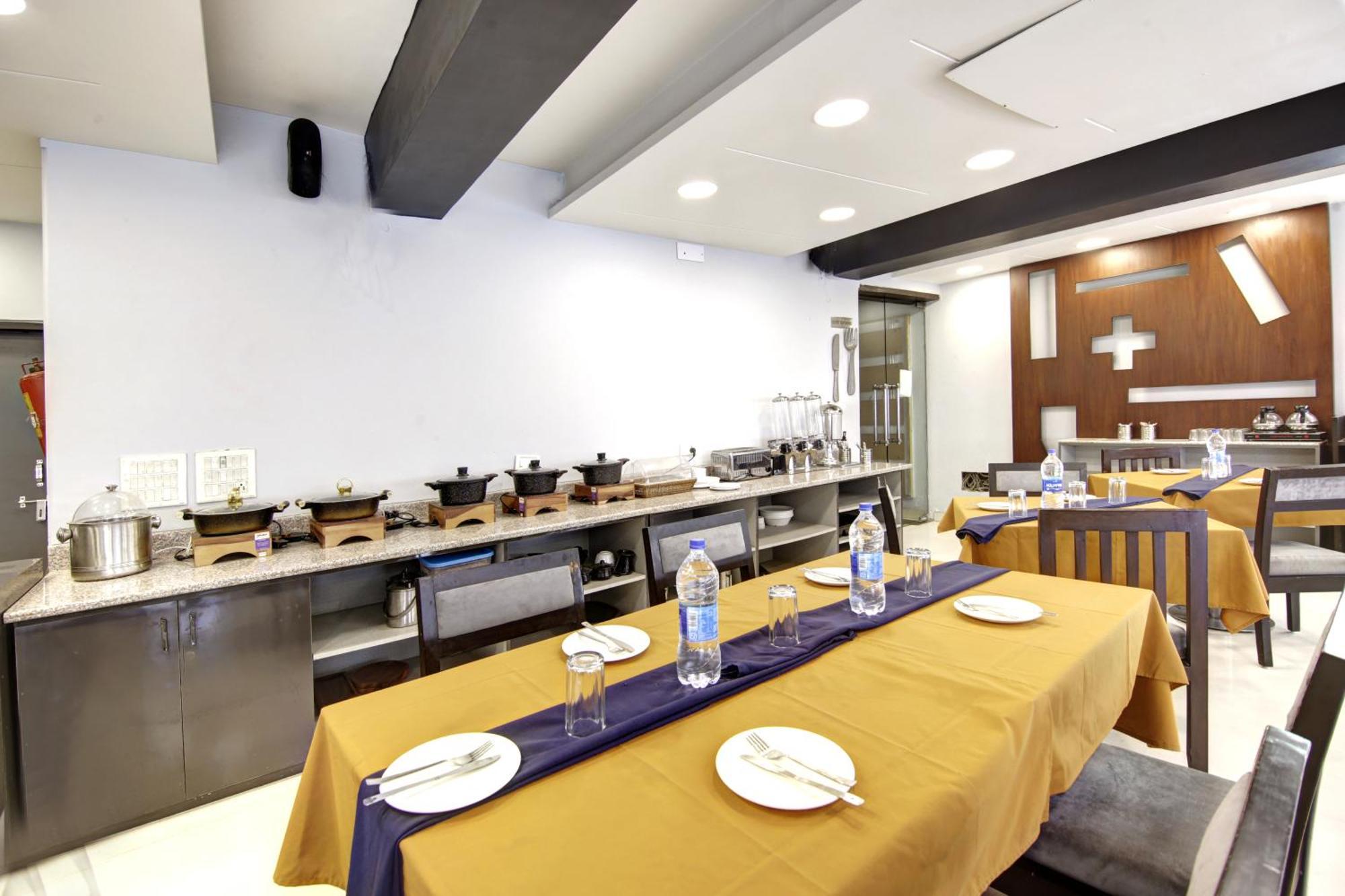 Hotel Bb Palace Делі Екстер'єр фото