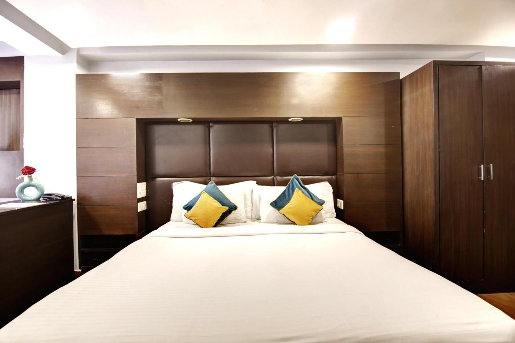Hotel Bb Palace Делі Екстер'єр фото